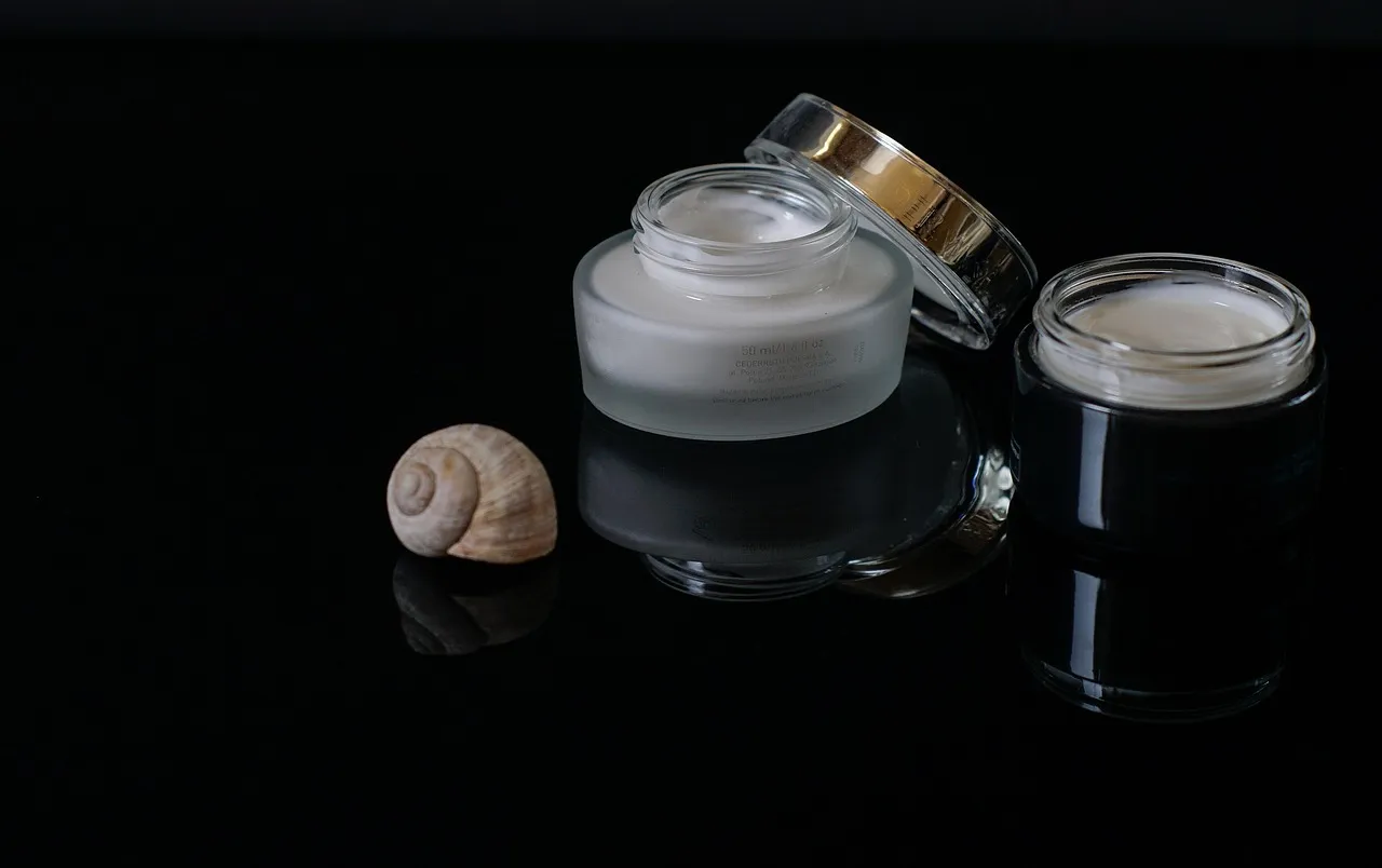 Moisturizers skin illumination